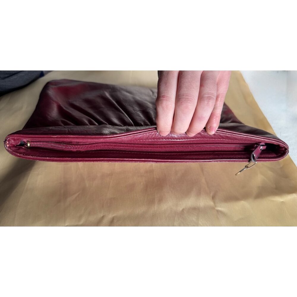Christian Dior Burgundy Leather Clutch Bag With Ruched Design & CD Logo Top Zip - Picture 7 of 9